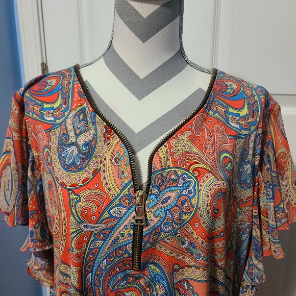 Coco Blanco Paisley Print Top - Picture 4 of 9